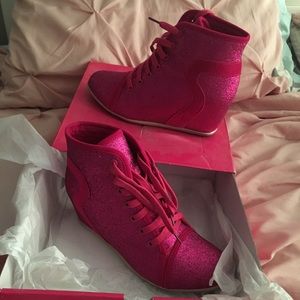 Sneaker Wedges